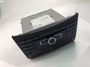 MERCEDES-BENZ E W212 A2129006417 Music Radio CD Player Head Unit 2011 17730227 - Picture 1 of 5