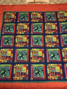 Handmade Baby Quilt, Panel Of The World, 41x41”, Orange Print Backing. Easy Care - Bild 1 von 5