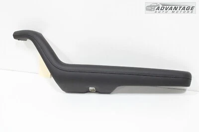 Chevrolet Blazer 2019-2021 panel puerta delantera derecha reposabrazos negro OEM Foto 1 de 4