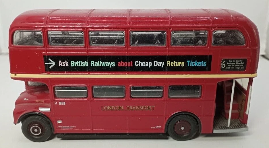 Autobús diecast Corgi CC25908 AEC Routemaster con caja Foto 1 de 4