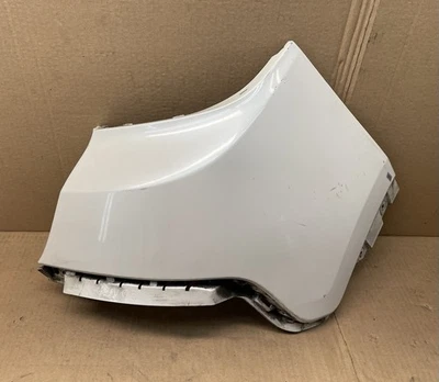 Buick Encore 2013-2016 parachoques trasero derecho del lado del pasajero cubierta superior OEM 95122398 Foto 1 de 4