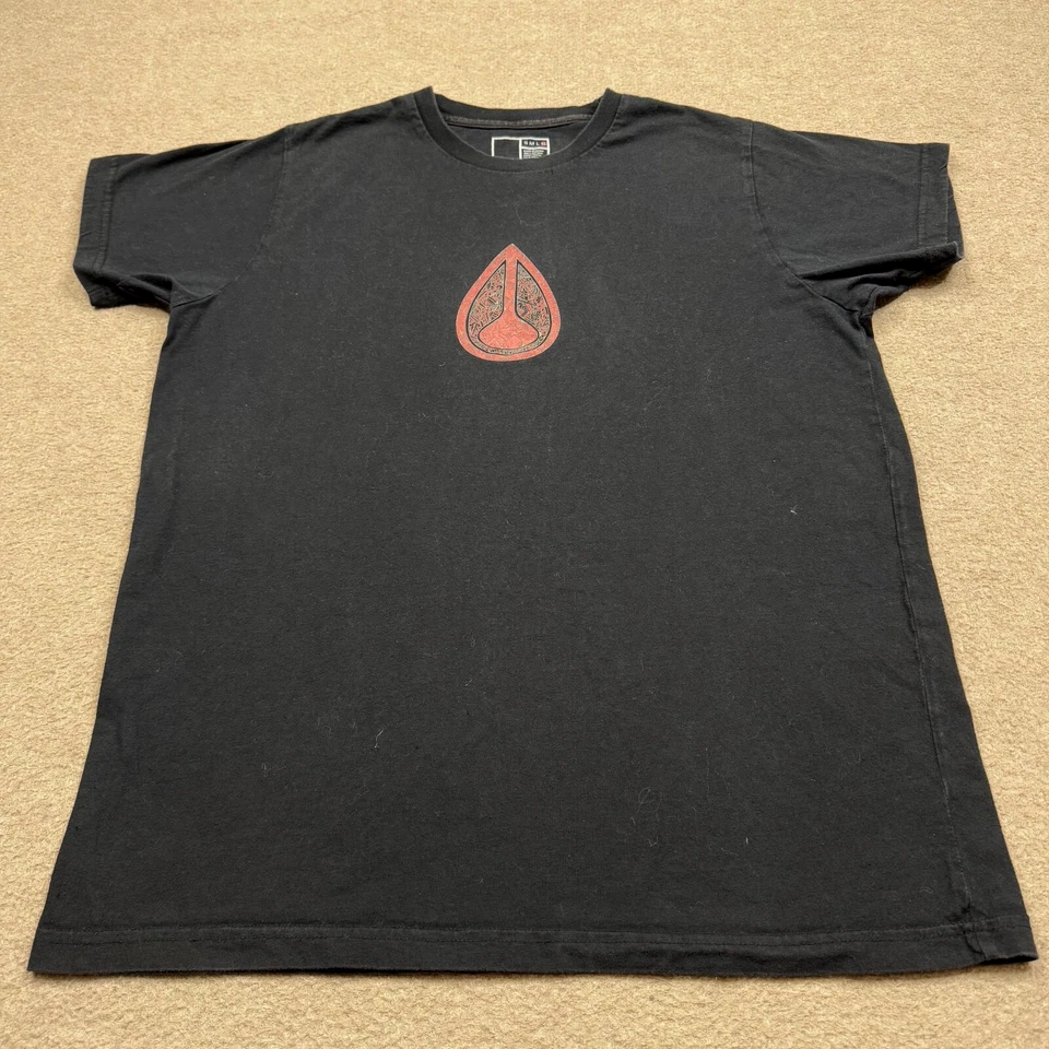 Camiseta gráfica Nixon para hombre talla XL negra manga corta calce ajustado camiseta vintage Y2k Foto 1 de 4