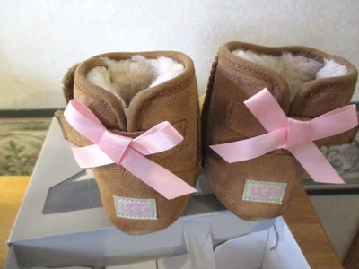 Ugg Baby Jesse Bow Boots Size 4/5 NIB - Image 1 of 4