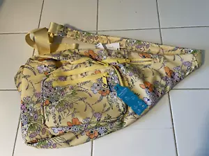 ZAINO VERA BRADLEY REACTIVE SLING ILLUMINATO DAL SOLE GIARDINO GIALLO NUOVO - Foto 1 di 3
