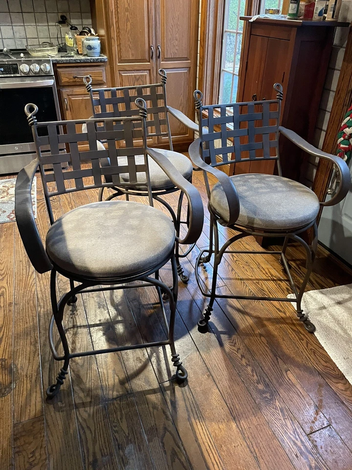 3 taburetes giratorios 360 de hierro forjado muy pesados de colección iguales - 1 dueño Foto 1 de 4