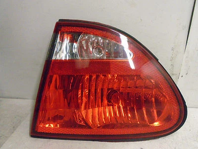 99 00 01 02 03 04 Oldsmobile Alero Luz Trasera Interior Lado Derecho Tapa Montada OEM Foto 1 de 4