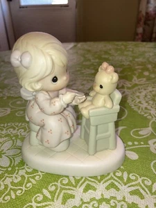Precious Moments Figurine - SHARING - PM942 - MEMBERS ONLY 1994 NEW In Box - Picture 1 of 4