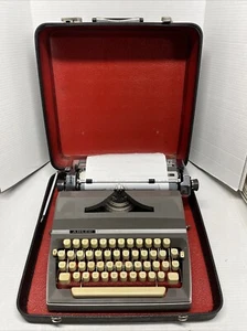 VTG GRÜNDIG ADLER T 5 TYPEWRITER Gray MANUAL PORTABLE Made In Western Germany - Picture 1 of 19