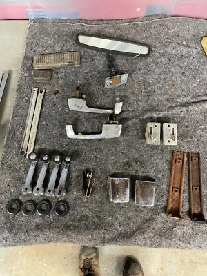 1969 道奇充电器门零件手柄窗户曲柄后视镜库存图片68 — 第 1/4 张图片