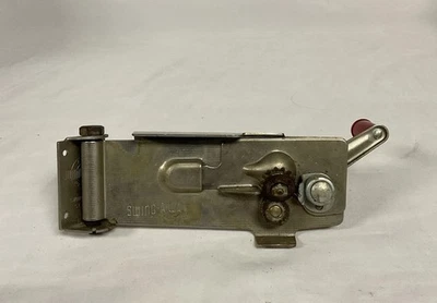 Abridor de latas de montaje en pared oscilante vintage Foto 1 de 4