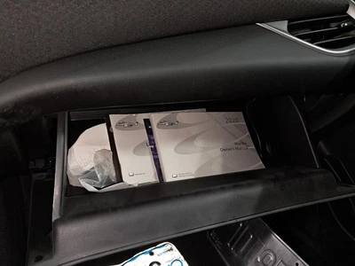 Guantera usada se adapta a: Chevrolet Malibu 2020 grado A Foto 1 de 4