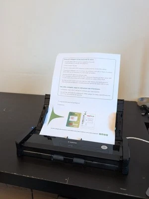 Canon IMAGEFORMULA P-150 - 4081B003 scanner mobile per documenti Usato - Immagine 1 di 4