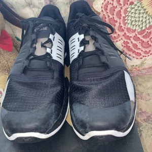 Size 14 - Under Armour Charged Core Black - 1276524-001 - Picture 1 of 5