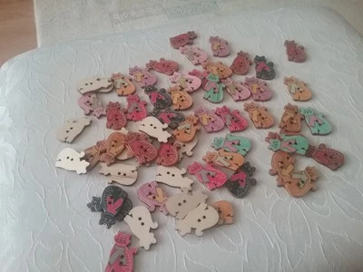 Knöpfe, Kätzchen, (K229),Naturholz mit mehrfarbigem Druck, 25 X 15mm, 50 Stück - Bild 1 von 4