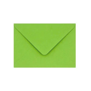 133 x 184 Mid Green 5x7 Inch Envelope | Gummed | 120gsm V-Flap Green Envelope - Picture 1 of 3