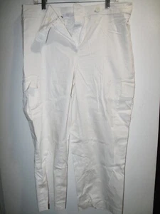 NEW. Carole Little Pants Women's Size 12 Capri. White. Very Nice - Picture 1 of 1