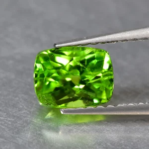 1.30Ct Cushion_Extraordinary Quality Gemstone Unheated Peridot _Afghanistan - Picture 1 of 1