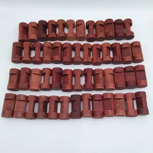 Holz Lincoln Stämme 1 Kerbe dunkelbraun Teile kleine Baumstammstücke 1-1/2" - Lot 50 - Bild 1 von 4