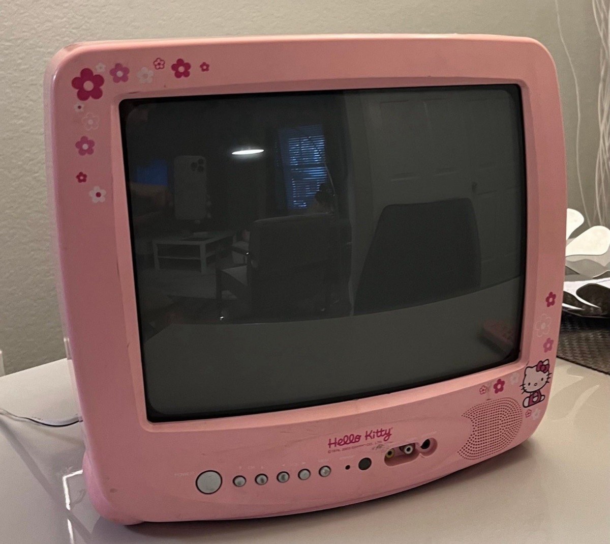 G*u様 レトロ サンリオ Hello Kitty テレビ 本体 G*u様 レトロ サンリオ Hello Kitty テレビ 本体 - メルカリ