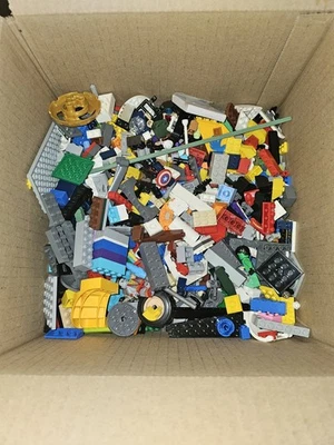 LEGO Bulk Marvel Mini Figures And Bricks 6 Pounds - Image 1 of 2