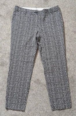 VAN HEUSEN Black/White Pattern, Classic Fit, Zippered Ankle Pants; Size 6 - Image 1 of 4