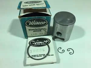 NEW NOS WISECO PISTON 158P4 158 P4 KAWASAKI 100 G4TR .040 OVERSIZE - Foto 1 di 1