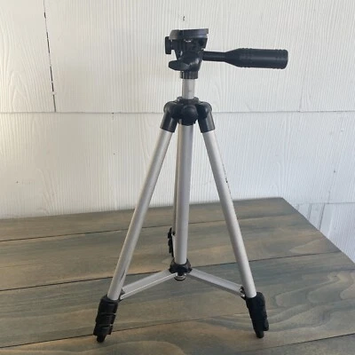 Targus TG-5060TR - 17” - 50” Leveling Camera Tripod (U7) - Image 1 of 4