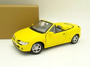 ANSON SB 1/18 - Renault Megane Cabriolet Yellow - Picture 1 of 2