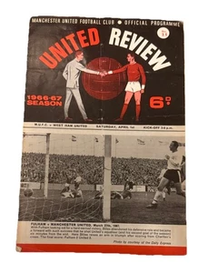 Manchester United Vs West Ham Lge Div 1 1/4/67 OK Condition Free (Folded) UK P&P - Picture 1 of 2