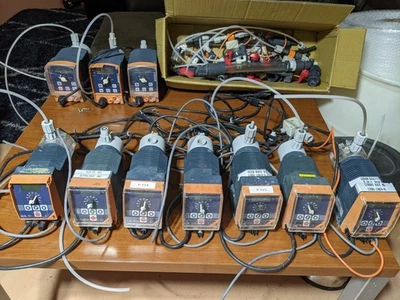 Lote de 10 bombas dosificadoras ProMinent 7x GAMMA/4 3x GAMMA/L bisulfato de sodio Foto 1 de 4