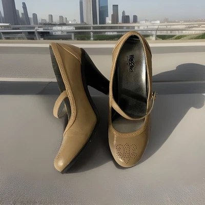 Mossimo Mujer Zapatos de salón Cuero Talla 6.5 M Tostado Foto 1 de 4