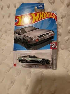 2024 Hot Wheels DMC Delorean Treasure Hunt 236/250 HW Rolling Metal 3/5 - Picture 1 of 4