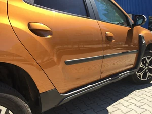 DACIA DUSTER 2017 - molduras de protección lateral/protector de puerta/tiras de frotamiento - Imagen 1 de 5