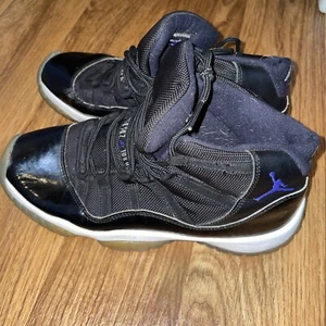 Nike Air Jordan 11 SPACE JAM - BLACK WHITE - Kids 7y / Women’s 8.5 - 378038-003 - Picture 1 of 20