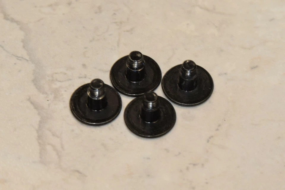 Lote 4 Tornillos Para Lenovo ThinkCentre M73 M93 Pequeño 2.5" Disco Duro Caddy Foto 1 de 1