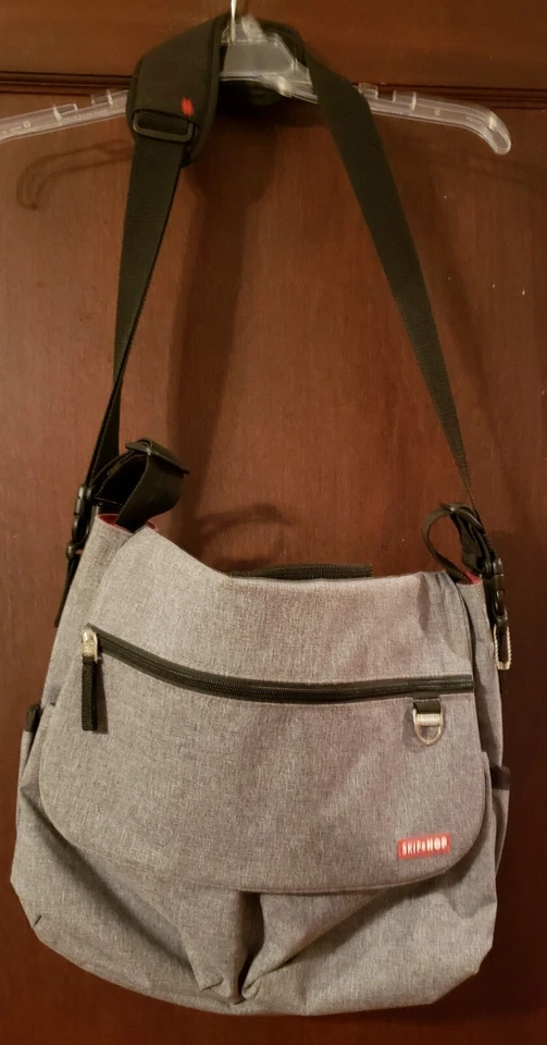 Skip Hop Diaper Bag Messenger Tote Gray Weekender Bag 13X15X5" Red Interior - Image 1 of 4