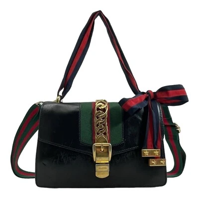GUCCI Cuero de becerro SYLVIE Bolso de Mano Bandolera Cadena Dorada Red Rayas Certificado de Autenticidad Foto 1 de 4