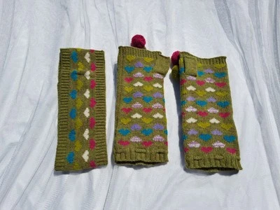 C.C Exclusives Womens Fingerless Gloves & Ear Warmer Heart Print Wool Angora - Image 1 of 4