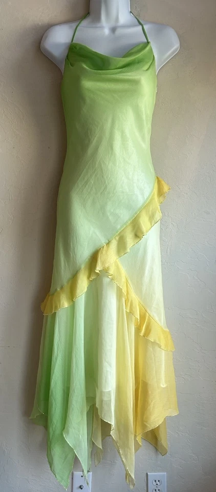 Maxi Vestido Y2K Jodi Halter Capucha Hada Grunge 3 Cuentas Baile de graduación Asimétrico Foto 1 de 4