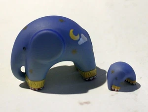 GOEBEL - Linda Edwards - Elephant Romance  Porzellan Figur Elefanten Mutter Kind - Bild 1 von 6