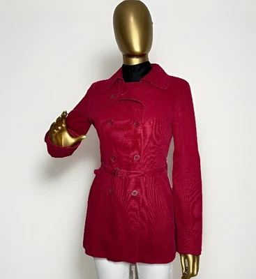 Gabardina Mossimo roja con cinturón y forro estampado retro, talla pequeña de colección Academia Foto 1 de 4