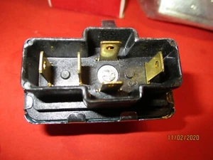 BUICK- ELECTRA-CAPRICE-OLDS 88-98 CUTLASS -GM-1976-1990- AC--BLOWER - Relay - Picture 1 of 2