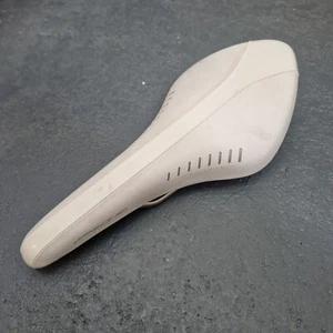 Fizik Arione carbon reinforced saddle 128mm - Picture 1 of 14