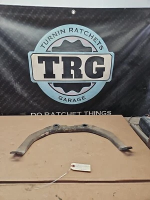 03-08 Soporte de montaje de escape delantero Nissan 350z Infiniti G35 20711-AF400 Foto 1 de 4