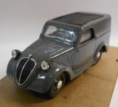 Modelo de metal Brumm escala 1/43 - R50 FIAT 500 FURGONE COMM.500A Foto 1 de 4