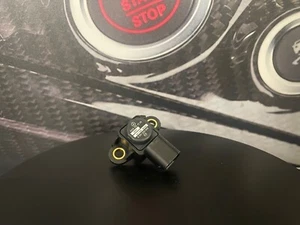 NEW Genuine Mercedes-Benz OM651 Manifold Pressure Sensor A0101537228 - Picture 1 of 13