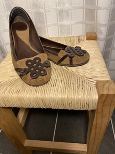Diane Von Furstenberg Brown Suede Flats, Size 9 - Picture 1 of 11