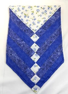 Handcrafted - Quilted Table Runner Cottage core Country core - Picture 1 of 4