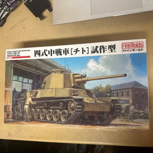 Foto 1 di 8