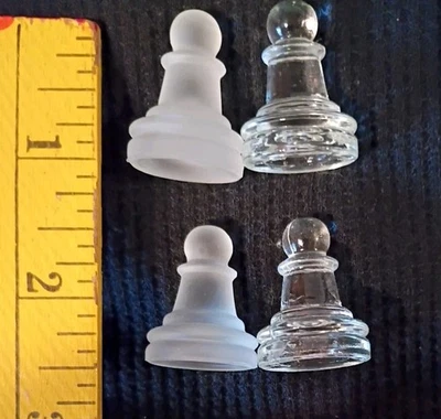 Peça de xadrez substituição 2 vidro fosco + 2 peões de vidro transparente 1 1/8" X 7/8" - Imagem 1 de 4